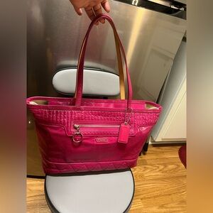 2011 Coach Poppy Fuchsia Patten Leather Tote